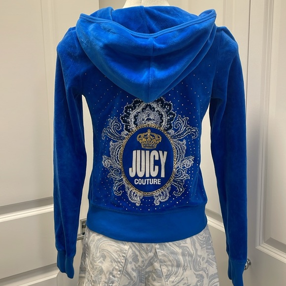 Juicy Couture Jackets & Blazers - NWOT 🆕 JUICY COUTURE Velour Jacket